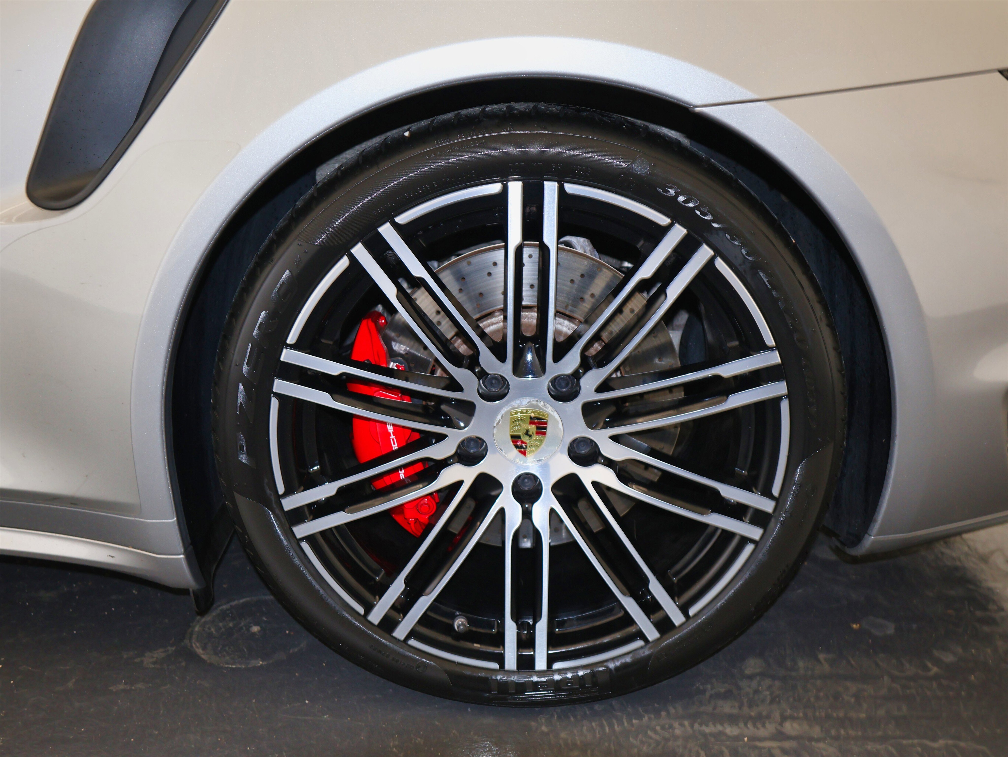 Used 2016 Porsche 911 Turbo image 14