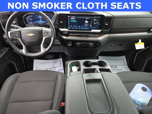 Used 2023 Chevrolet Silverado 1500 LT image 2