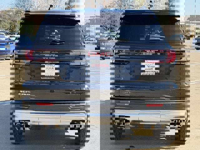 Used 2025 GMC Acadia Elevation image 5