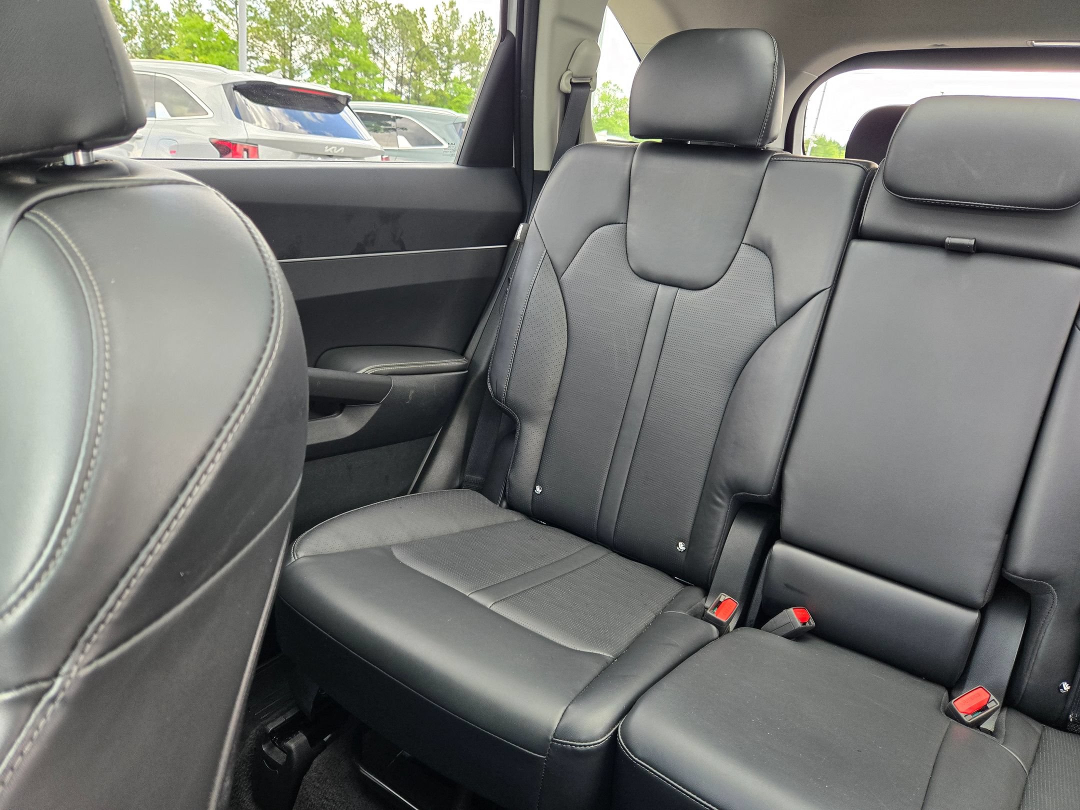 Used 2025 Kia Sorento S w/ Panoramic Sunroof Package FWD image 12