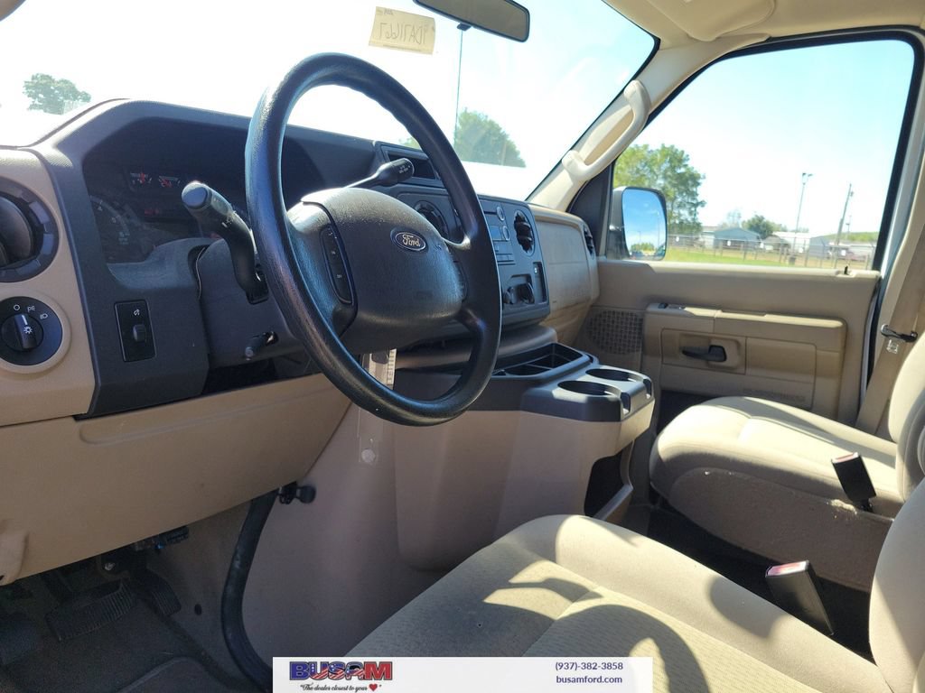 Used 2009 Ford E-350 and Econoline 350 XLT RWD image 19