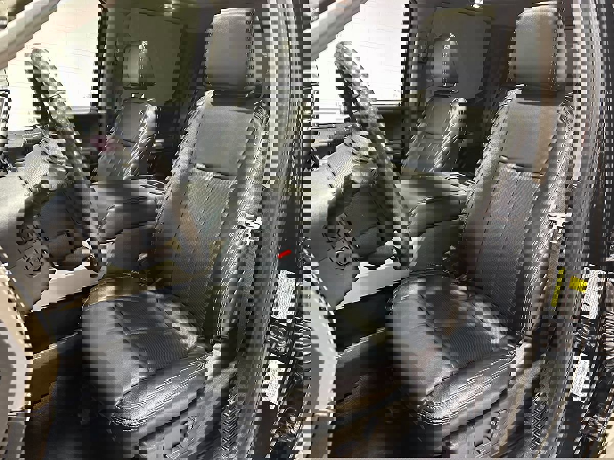 Used 2021 Ford F350 Lariat image 25