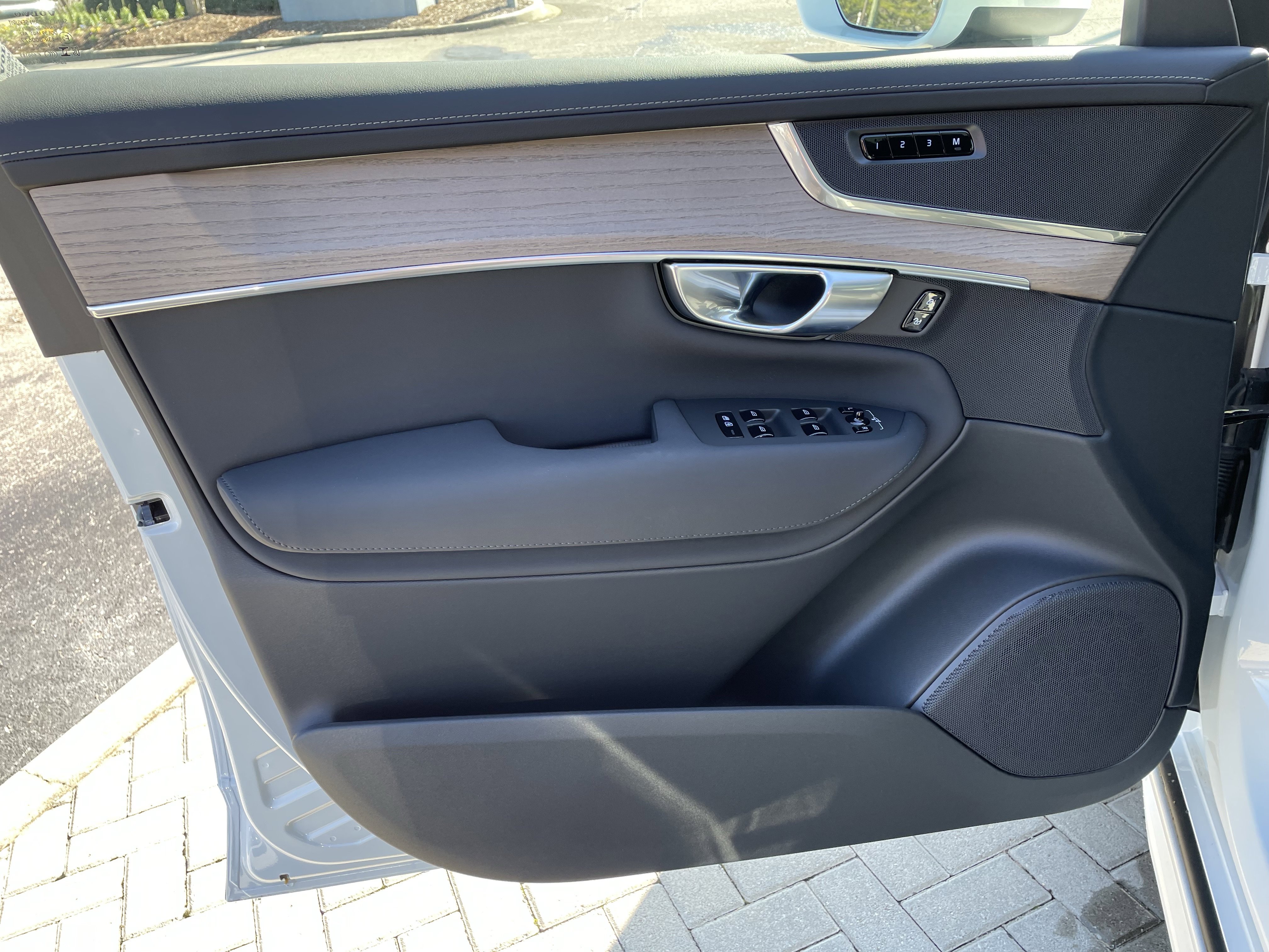 New 2026 Volvo XC90 B5 Core image 13