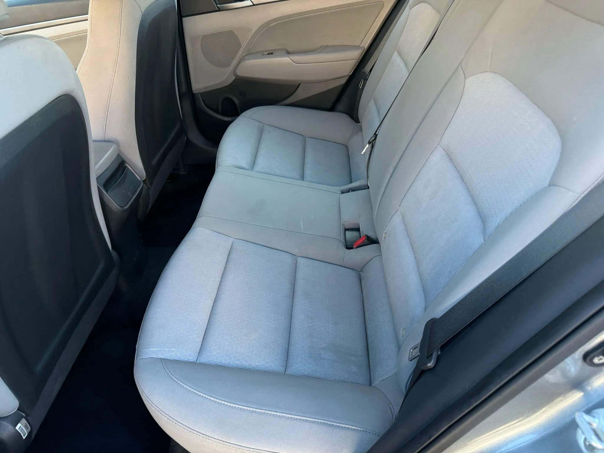 Used 2017 Hyundai Elantra SE image 22