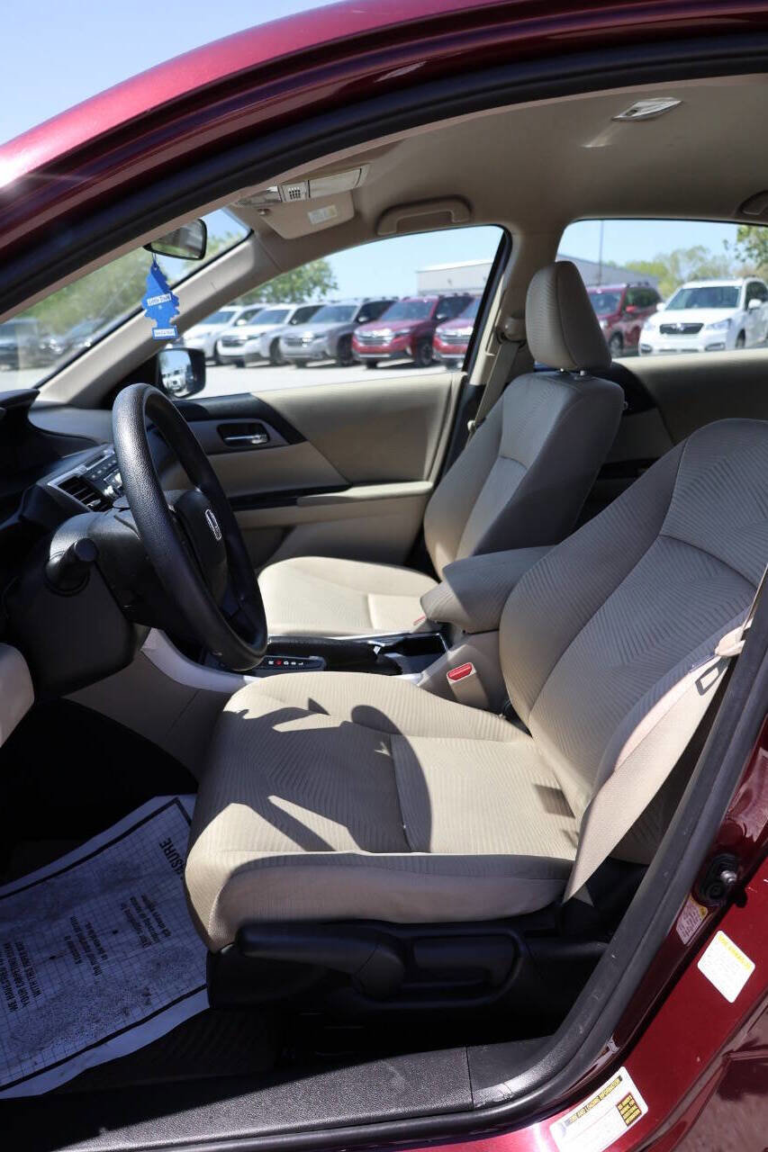 Used 2015 Honda Accord LX image 13