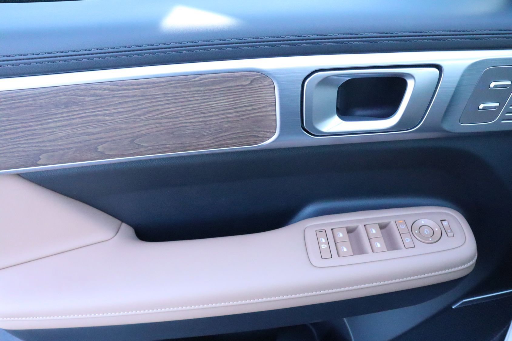 New 2026 Hyundai Santa Fe Calligraphy image 24