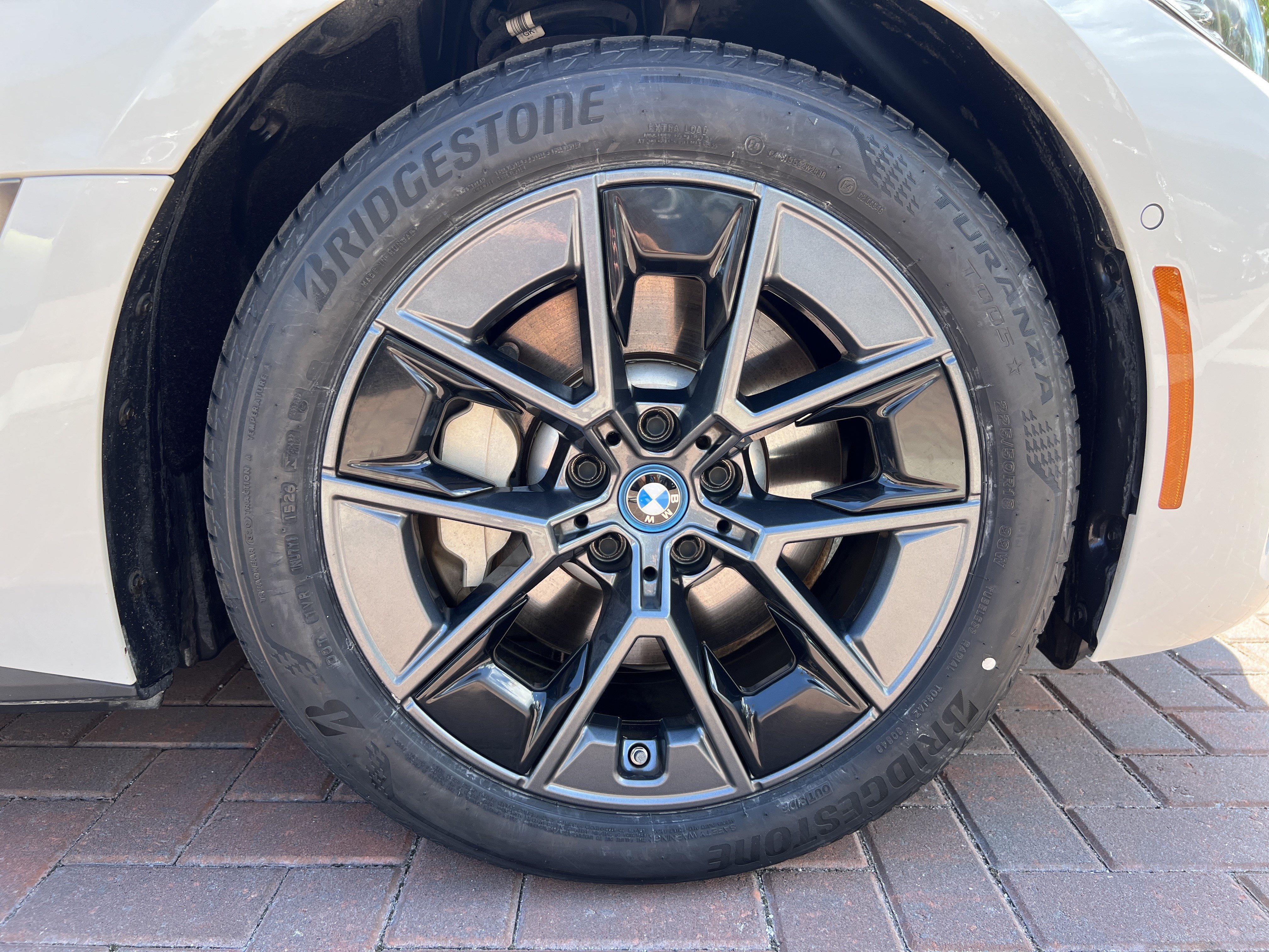 Certified 2023 BMW i4 eDrive35 RWD image 13