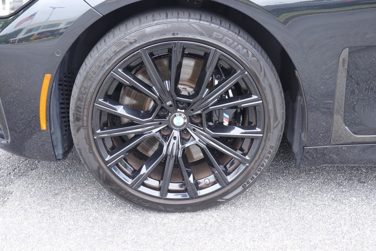 Used 2022 BMW 750Li xDrive AWD/4WD image 35