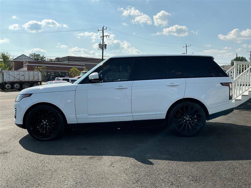 Used 2018 Land Rover Range Rover Supercharged image 3