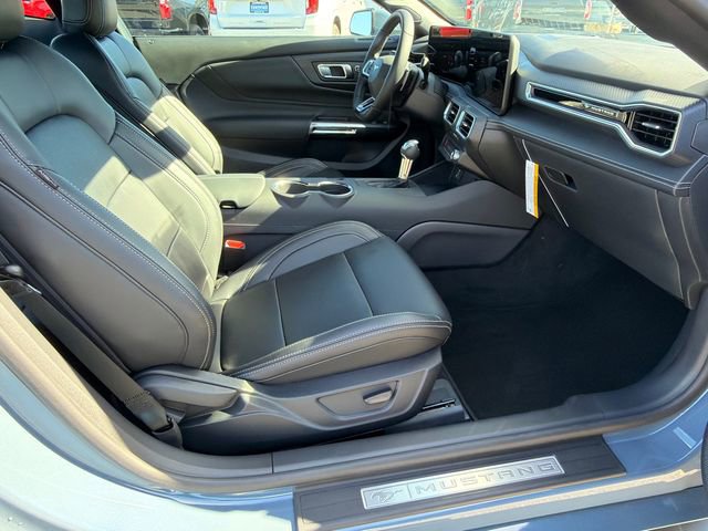 Used 2025 Ford Mustang GT Premium image 13