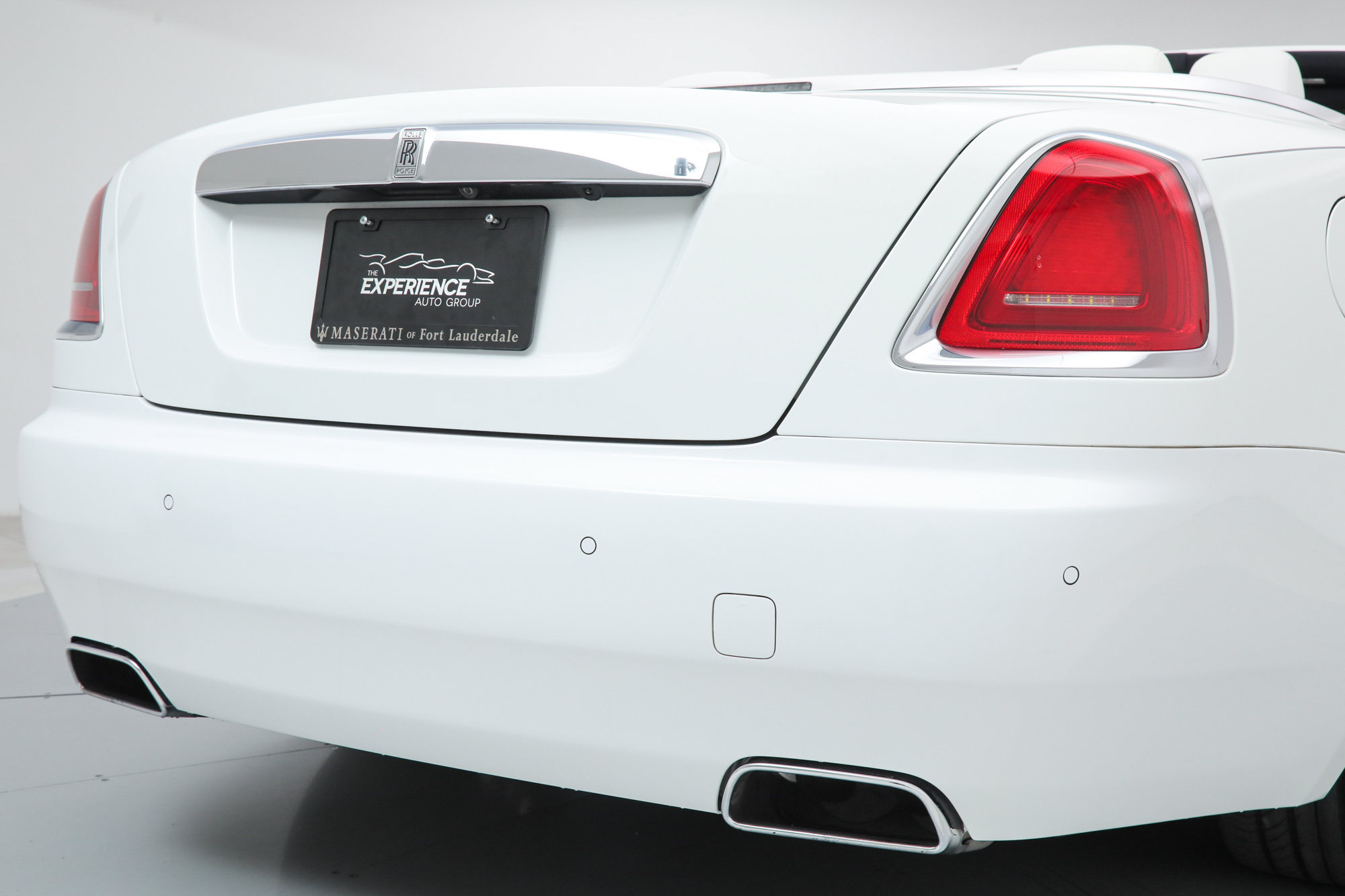 Used 2017 Rolls-Royce Dawn RWD image 20