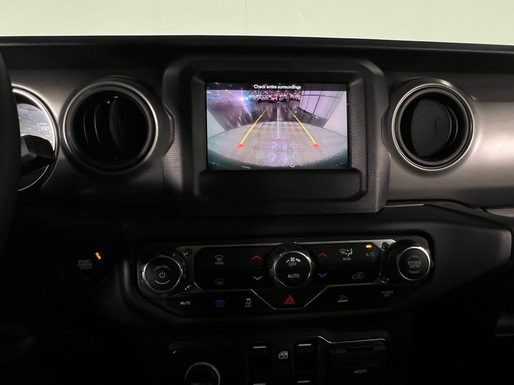 Used 2023 Jeep Wrangler Unlimited image 20