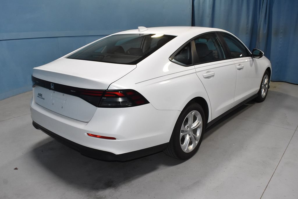 Used 2023 Honda Accord LX image 27