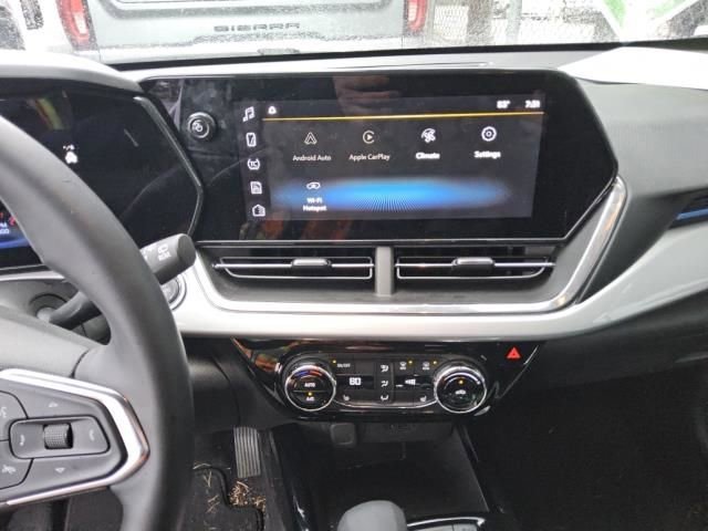 Used 2025 Chevrolet Trax LT w/ Driver Confidence Package FWD image 5