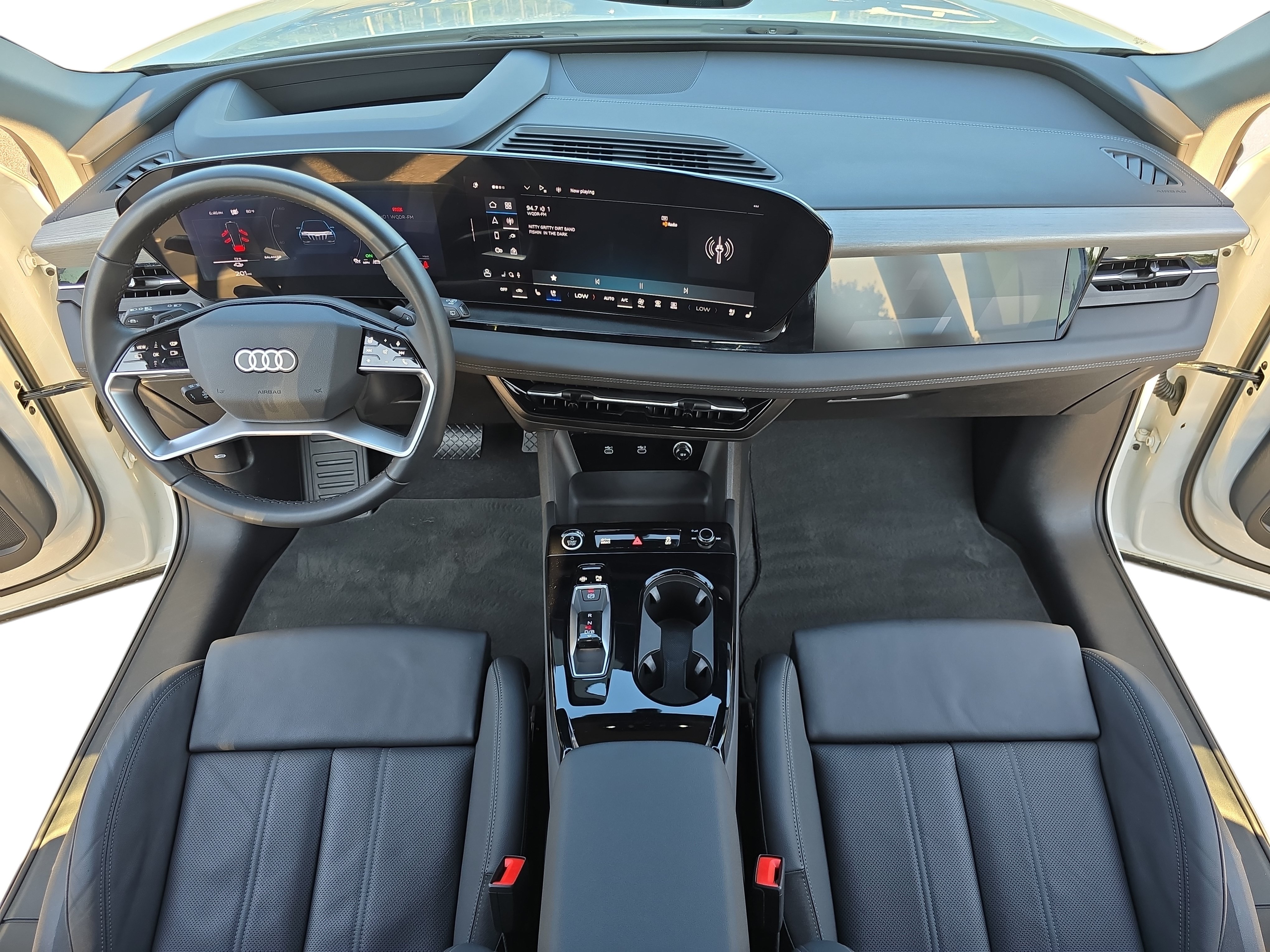 Used 2025 Audi Q6 e-tron Prestige w/ Black Warm Weather Package AWD/4WD image 9