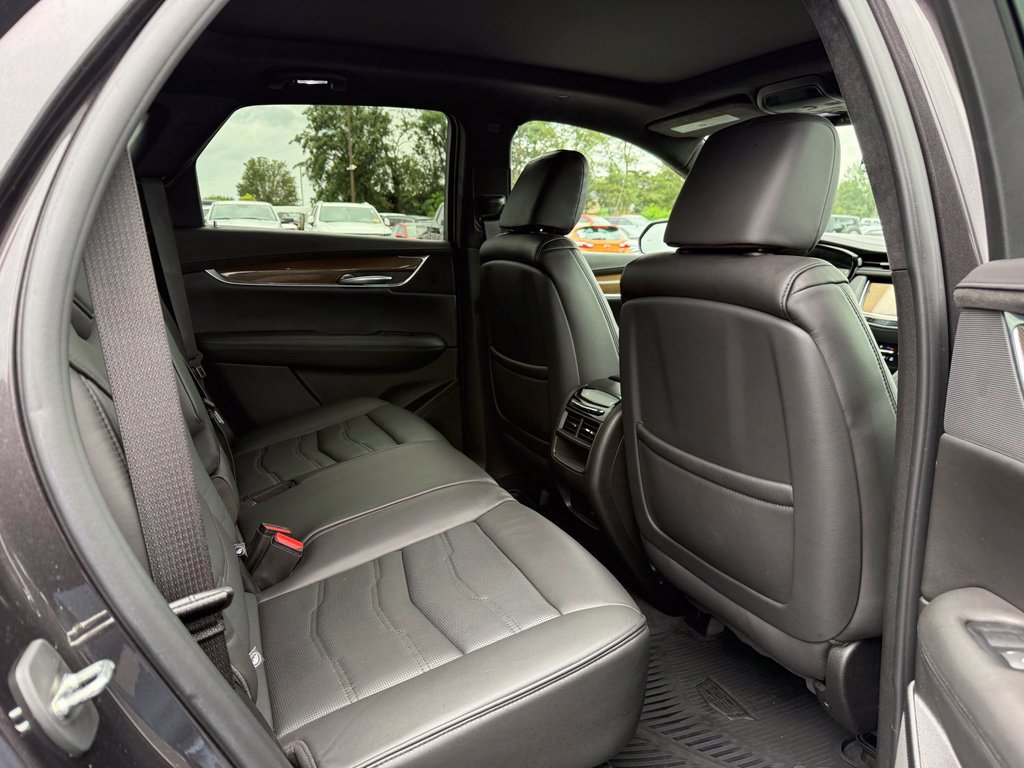 Used 2019 Cadillac XT5 Platinum AWD/4WD image 8