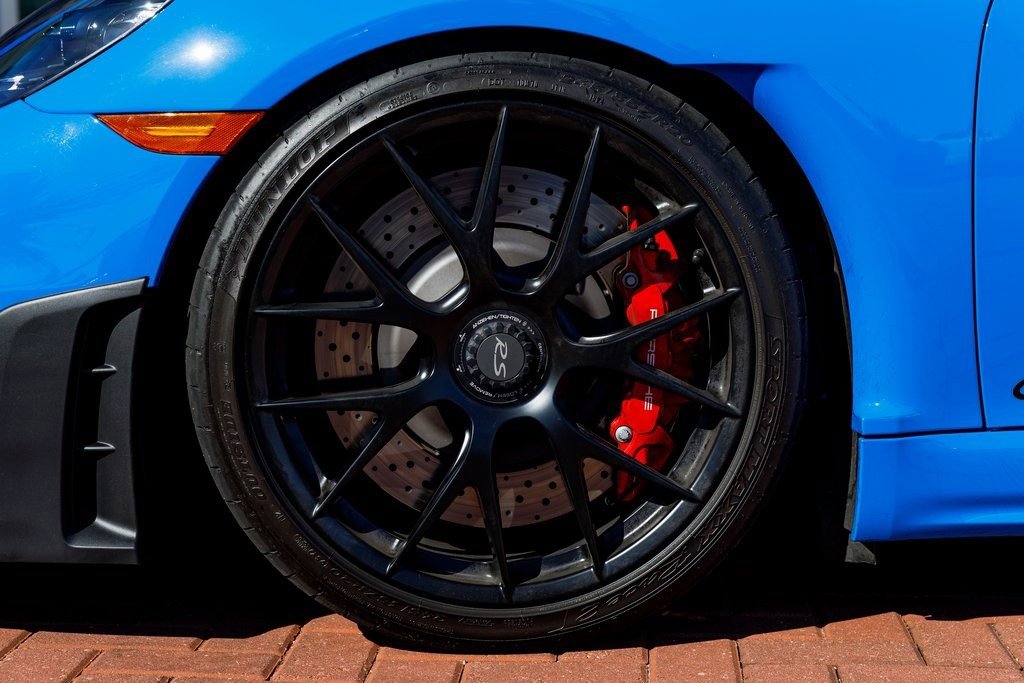 Used 2024 Porsche 718 Cayman GT4 RS image 17