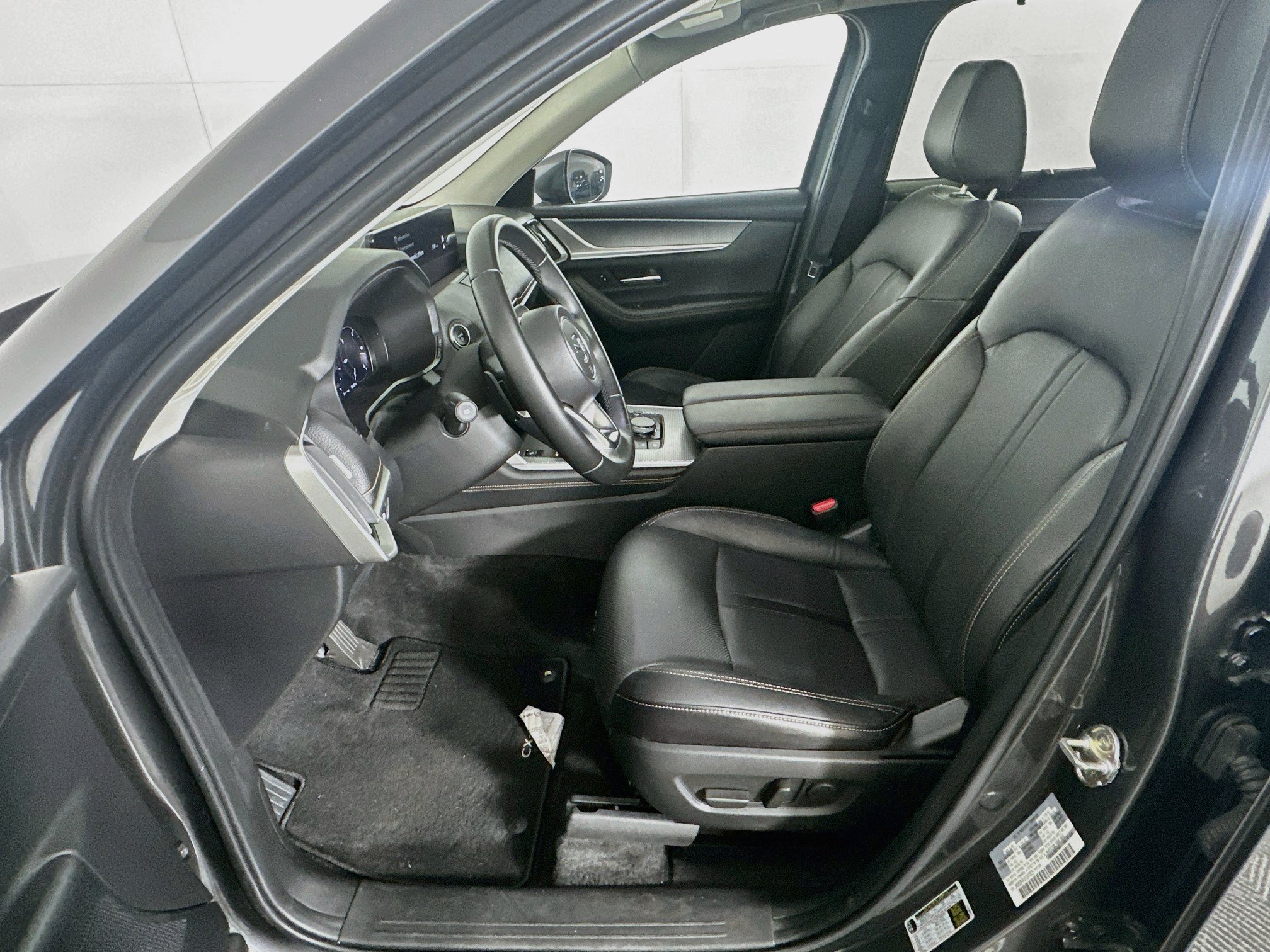 Used 2025 MAZDA CX-90 Plug-In Hybrid w/ Preferred AWD/4WD image 13