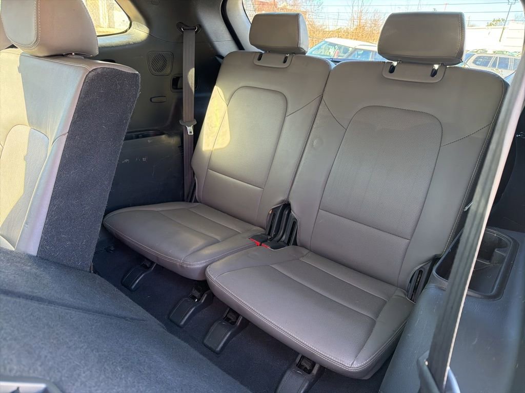 Used 2016 Hyundai Santa Fe SE w/ Option Group 03 image 26