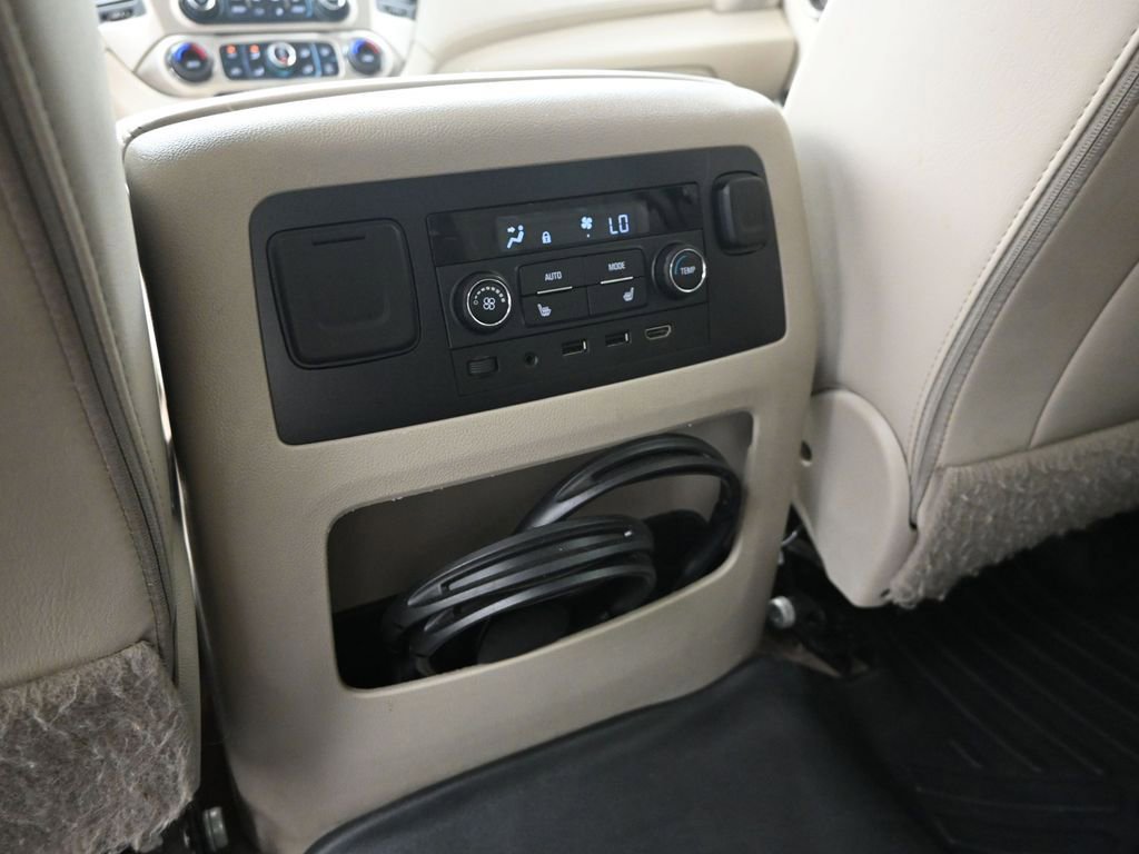 Used 2020 GMC Yukon XL Denali w/ Open Road Package image 16