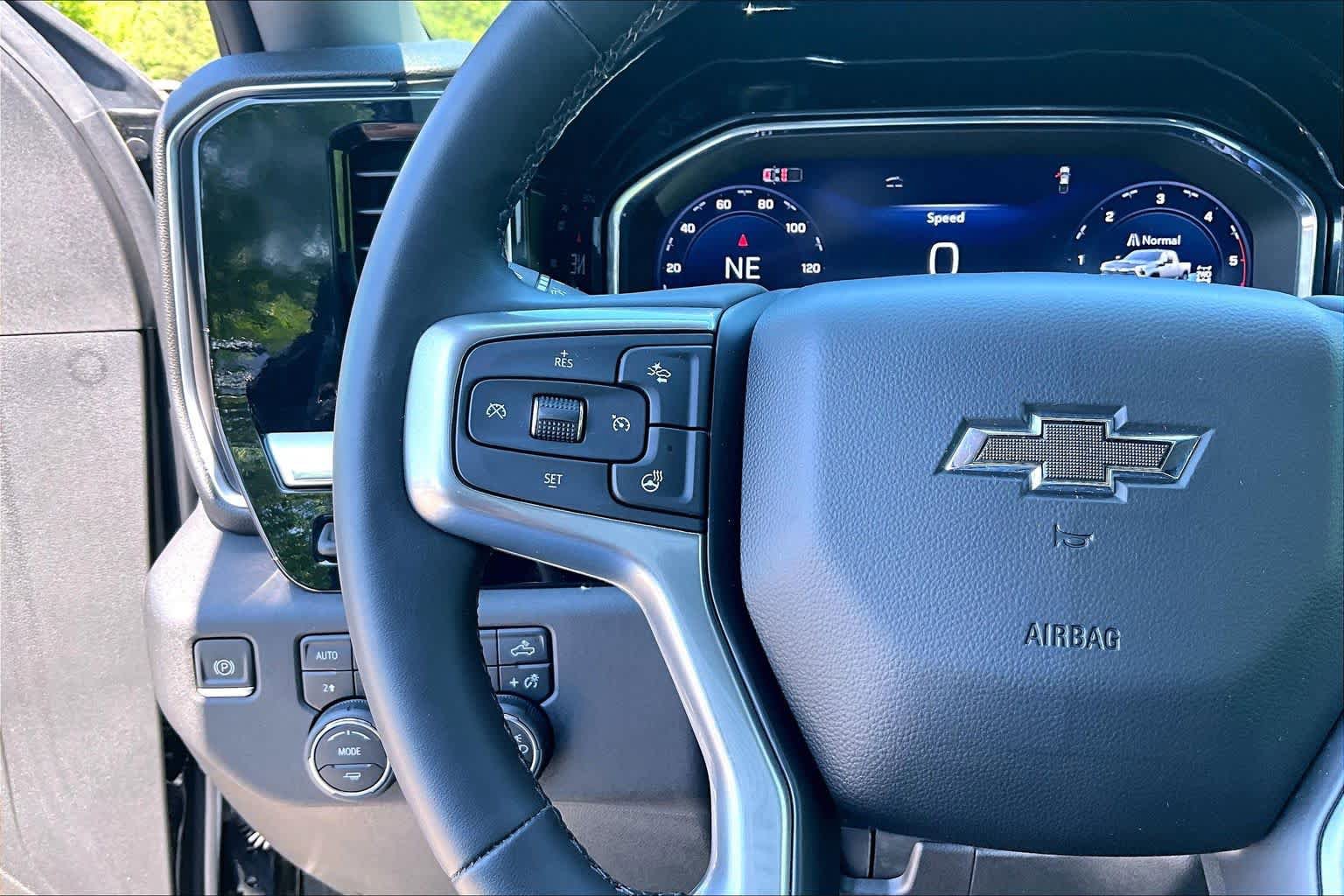 Used 2024 Chevrolet Silverado 2500 LTZ w/ LTZ Plus Package AWD/4WD image 25
