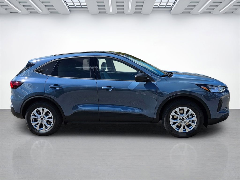 New 2026 Ford Escape Active image 4