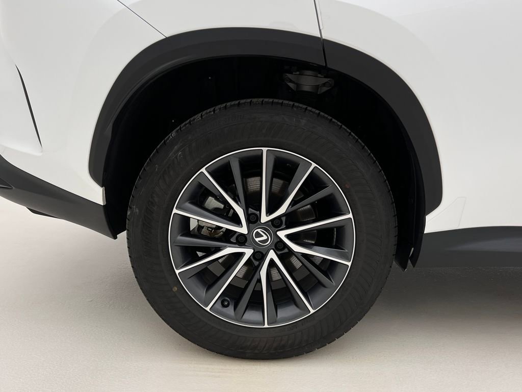 Certified 2025 Lexus NX 350 AWD w/ Accessory Package (2T) image 27