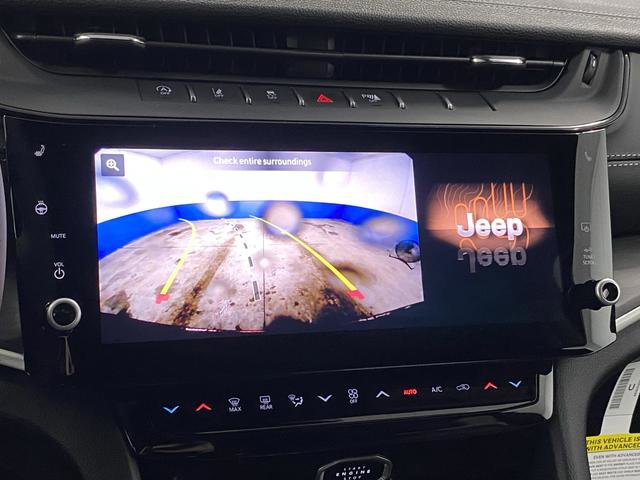 New 2026 Jeep Grand Cherokee Altitude image 11