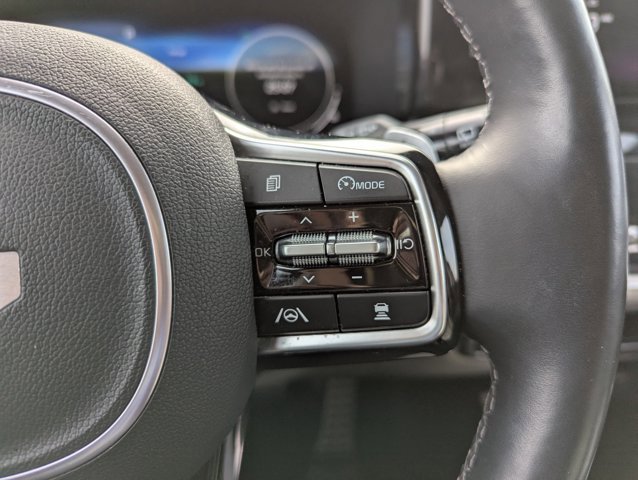 Used 2023 Kia Sorento SX Prestige image 11