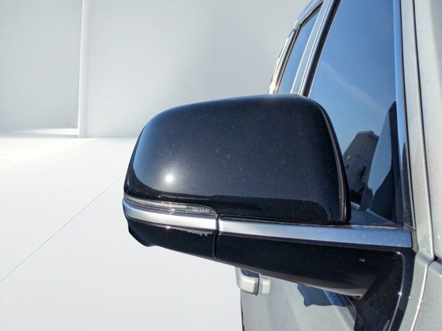 Used 2023 Jeep Grand Wagoneer Series III image 9