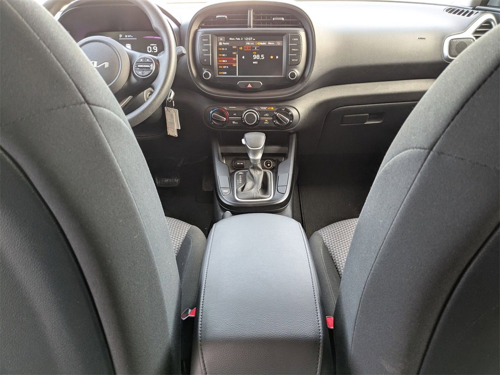 Used 2024 Kia Soul LX w/ Option Group 015 image 28