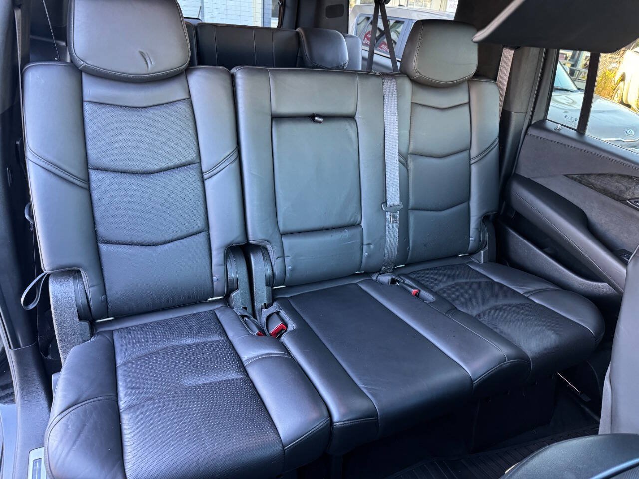 Used 2016 Cadillac Escalade ESV Platinum AWD/4WD image 13