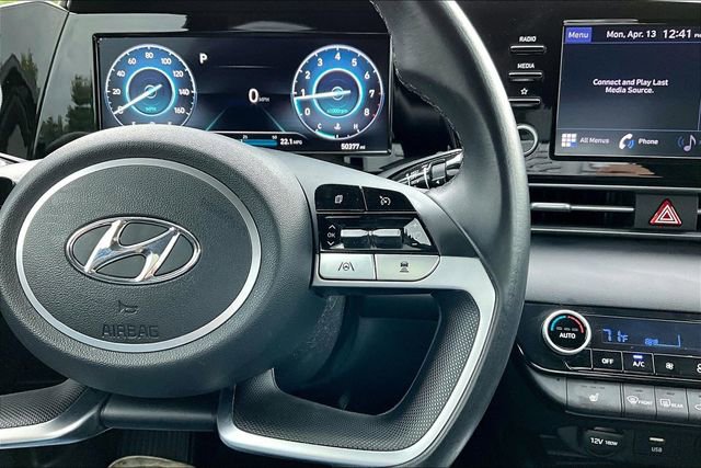 Used 2021 Hyundai Elantra SEL w/ Convenience Package image 11