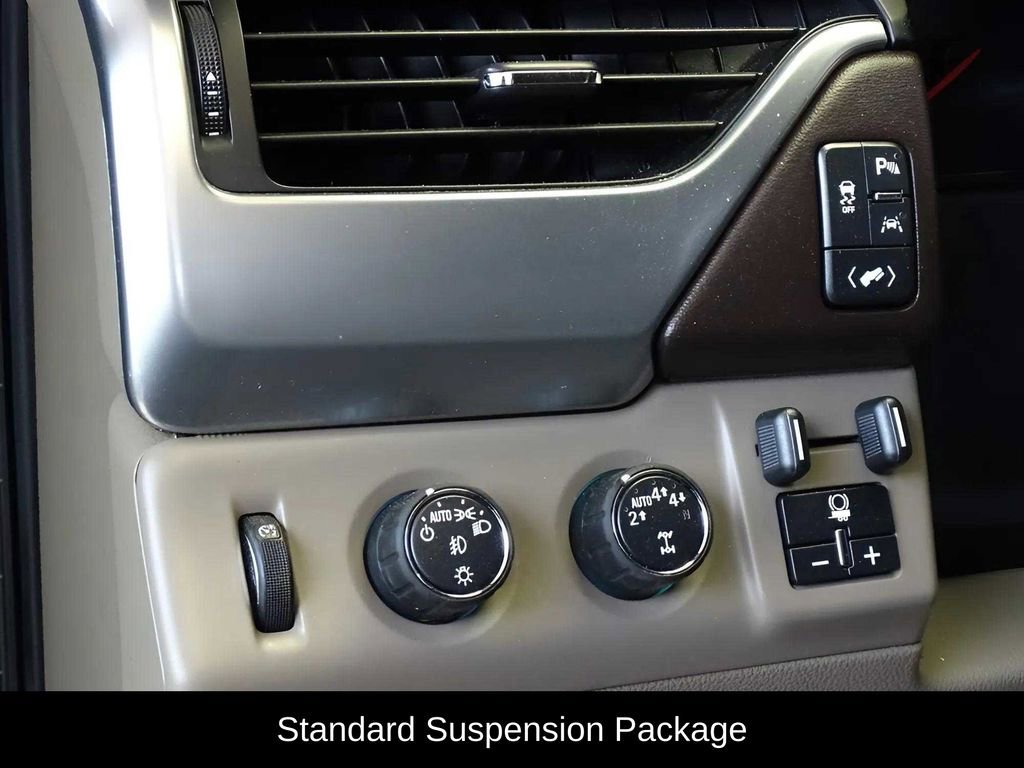Used 2019 Chevrolet Tahoe LT w/ LT Signature Package image 11