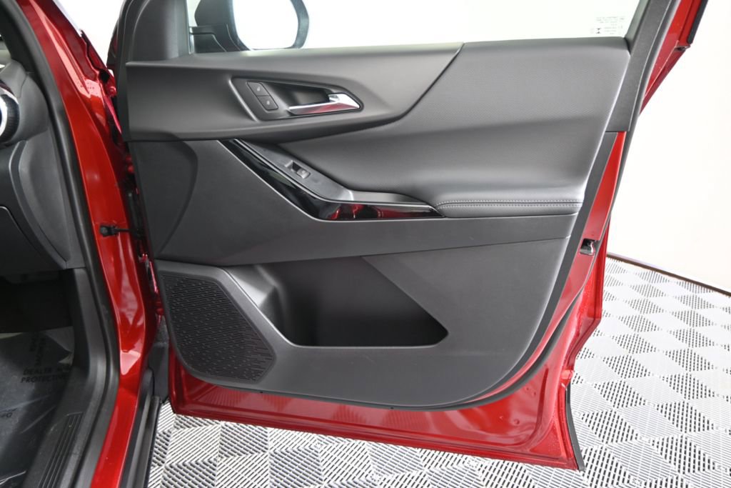 New 2026 Chevrolet Equinox LT w/ Convenience Package II image 12