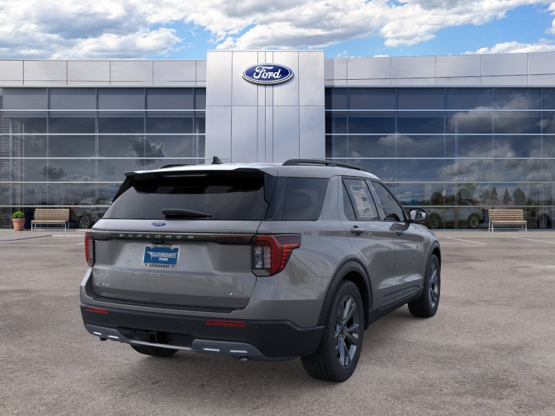 New 2026 Ford Explorer Active w/ Active Comfort Package AWD/4WD image 8