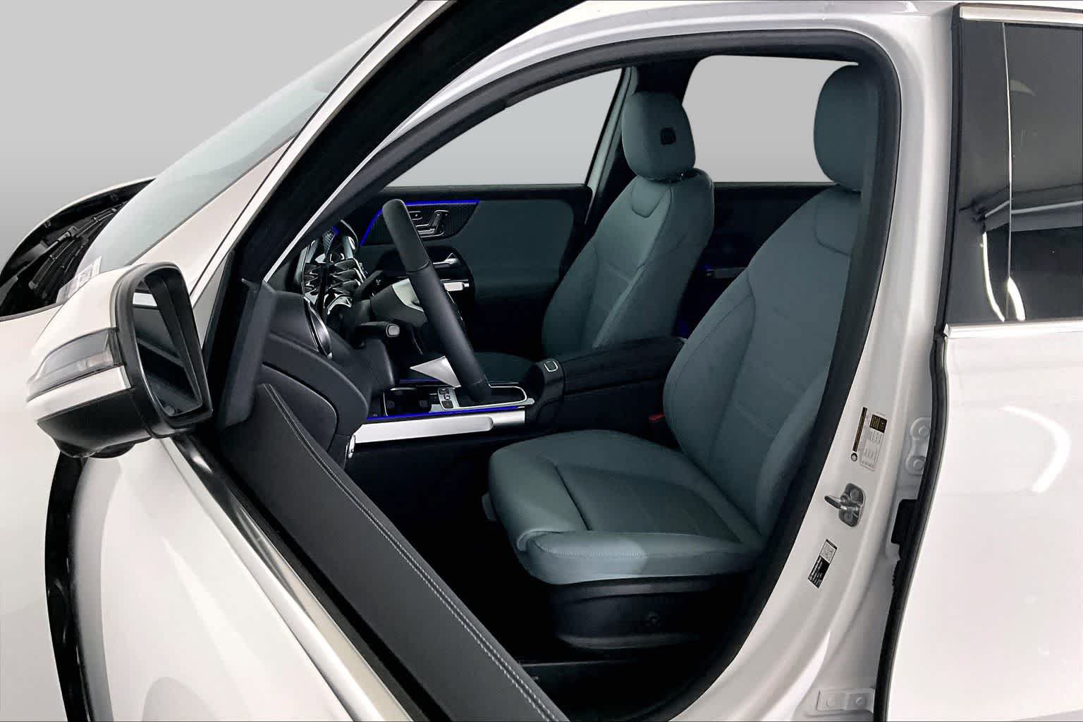 New 2026 Mercedes-Benz GLB 250 4MATIC image 13