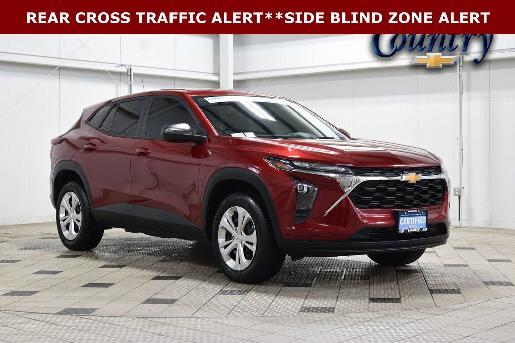 Certified 2024 Chevrolet Trax LS w/ Driver Confidence Package image 1