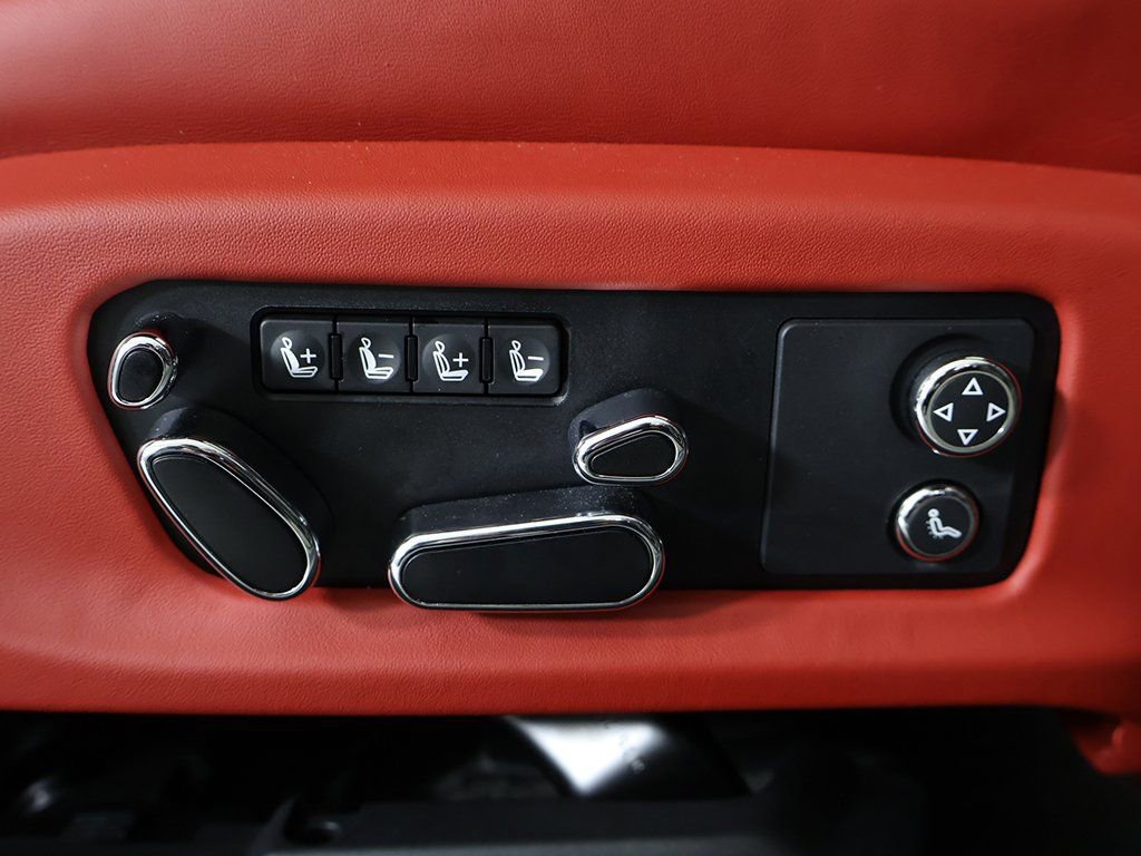 Used 2023 Bentley Continental GT Azure image 41