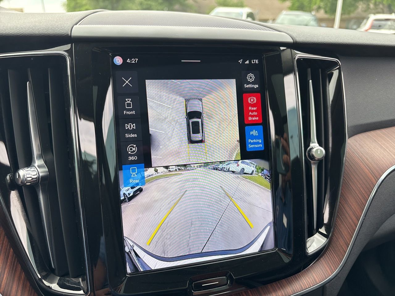 Used 2024 Volvo XC60 B5 Plus w/ Protection Package Premier AWD/4WD image 22