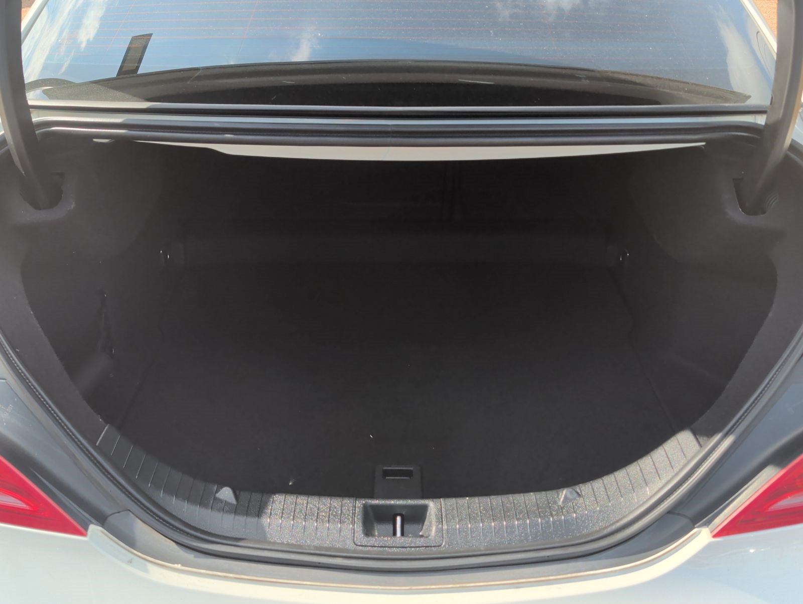 Used 2014 Mercedes-Benz CLA 250 image 26