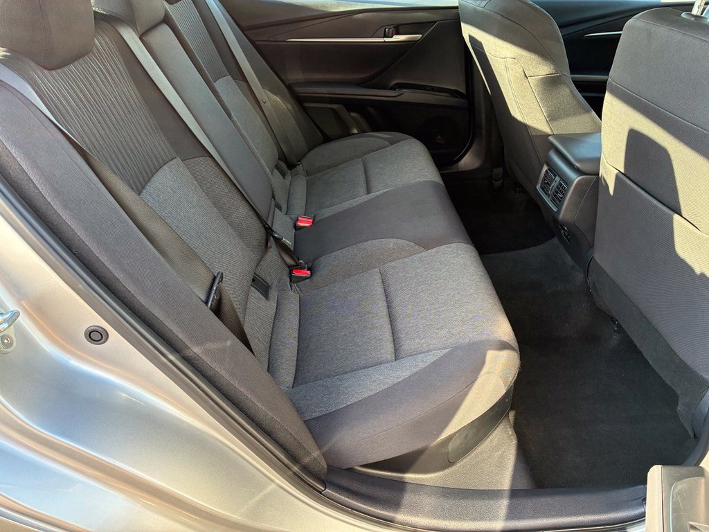 Used 2025 Toyota Camry LE FWD image 17