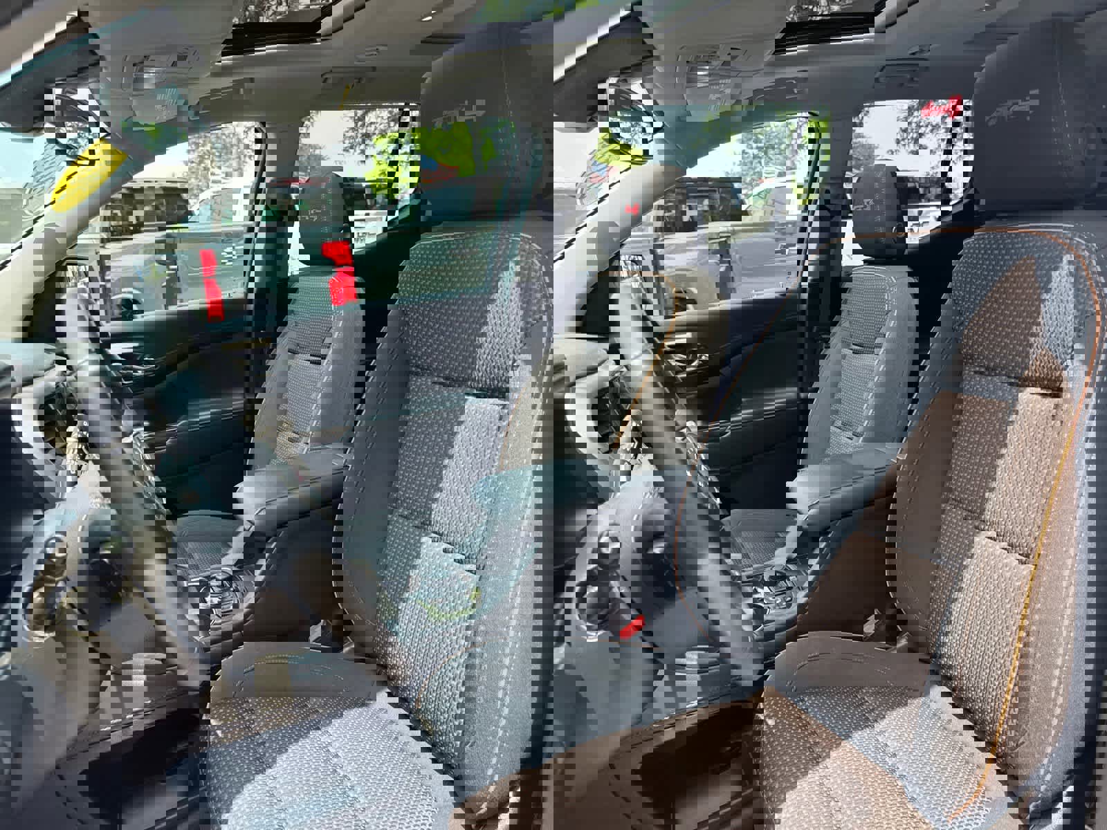 Used 2023 GMC Acadia AT4 image 13