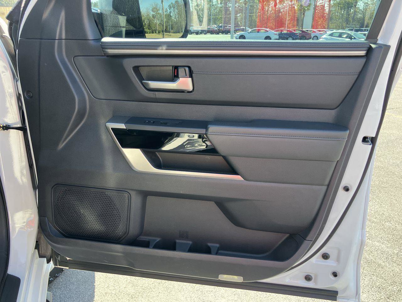 Used 2022 Toyota Tundra Limited AWD/4WD image 36