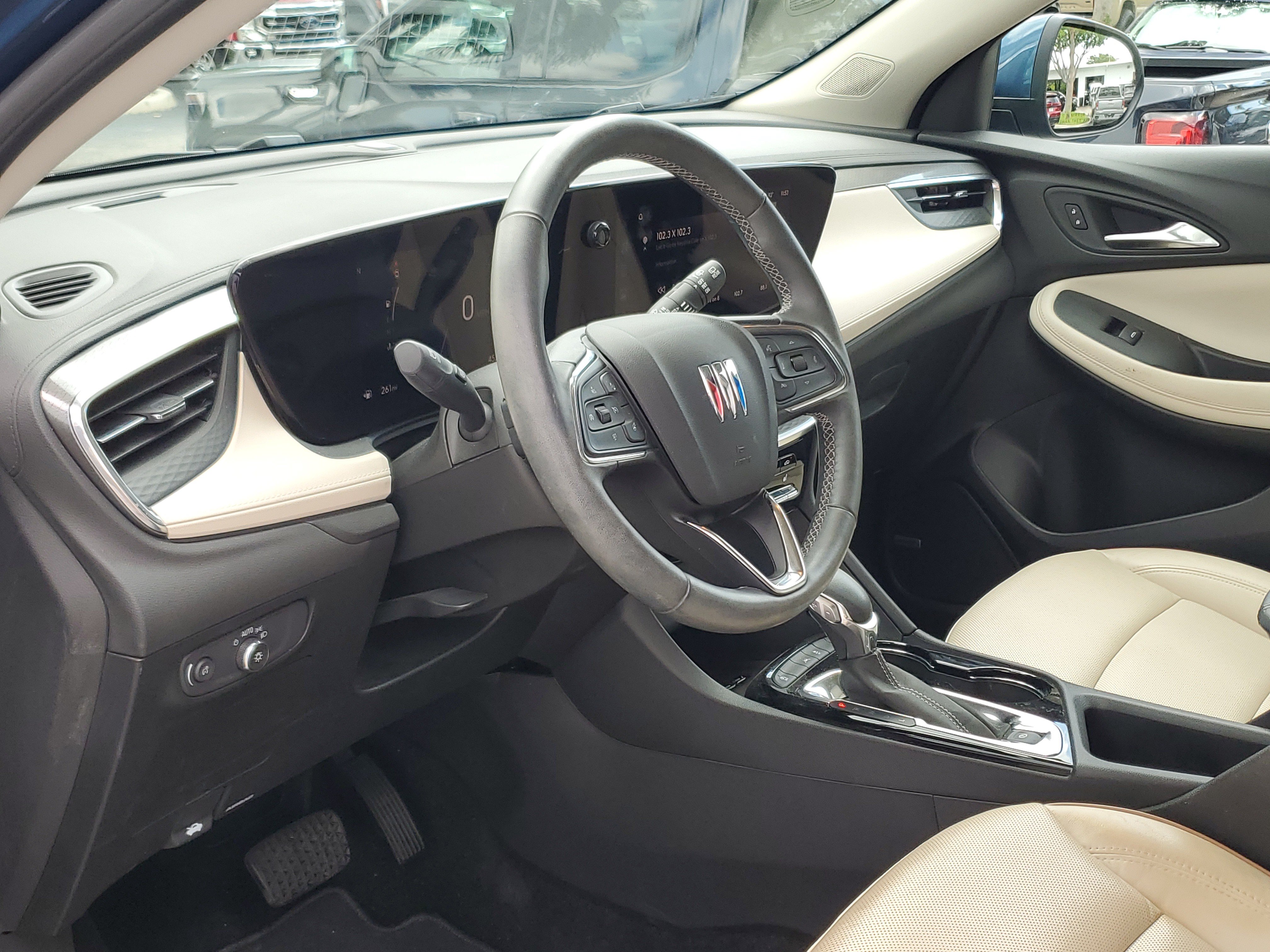 Used 2024 Buick Encore GX Avenir w/ Avenir Technology Package FWD image 11