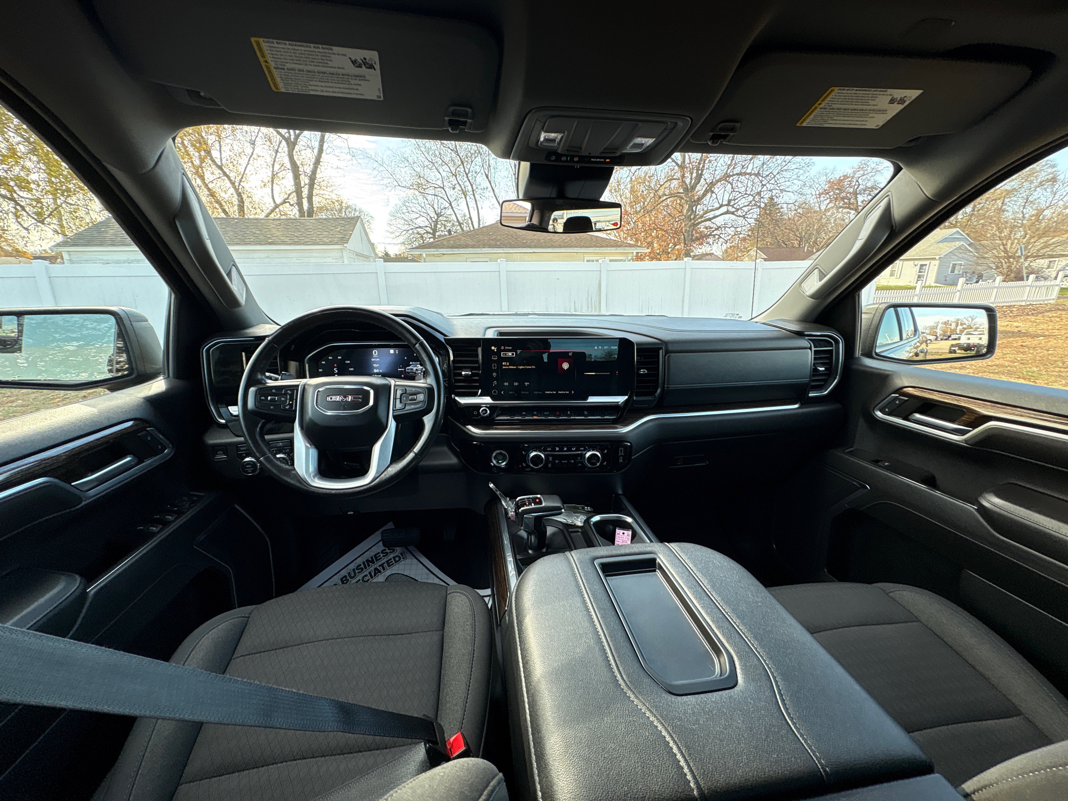 Used 2022 GMC Sierra 1500 Elevation image 12