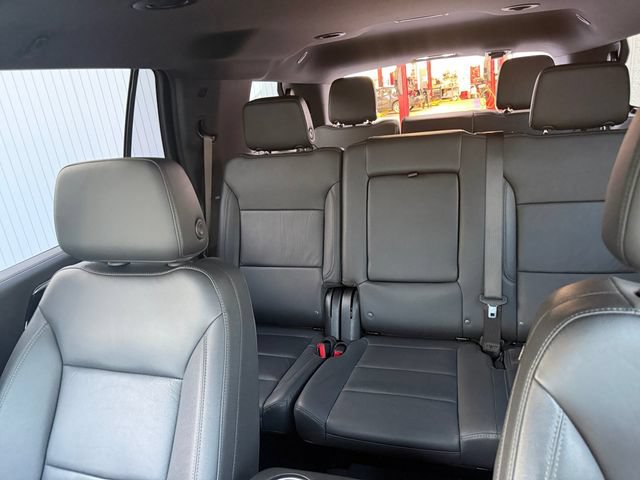 Used 2025 Chevrolet Tahoe Z71 AWD/4WD image 33