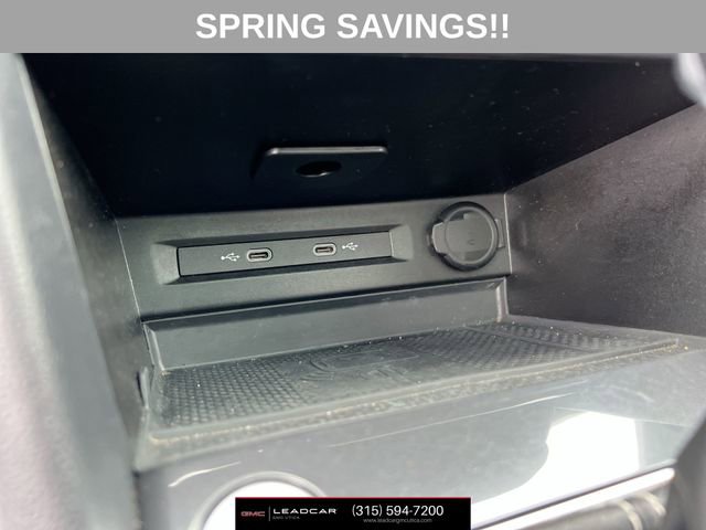 Used 2024 Volkswagen Tiguan SE R-Line image 35