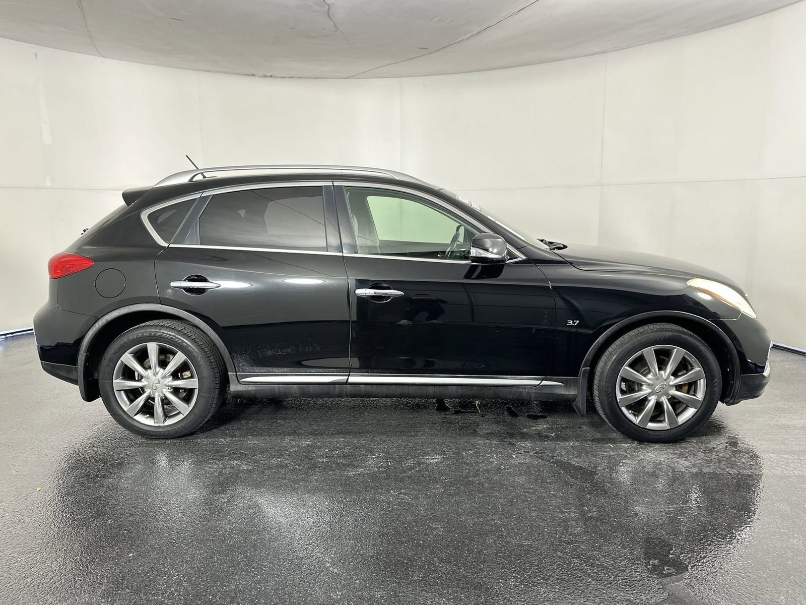 Used 2017 INFINITI QX50 Base w/ Premium Package image 14