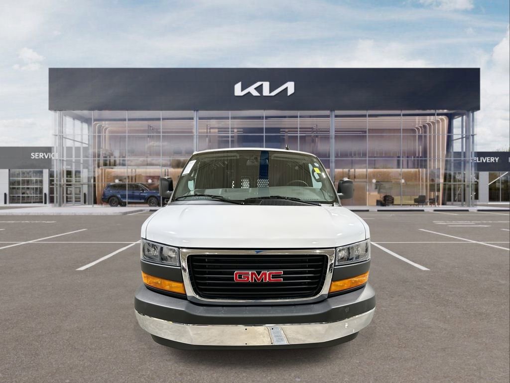 Used 2024 GMC Savana 2500 w/ Driver Convenience Package image 3